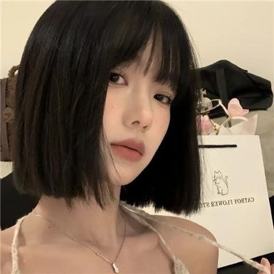 含苞待放 海报
